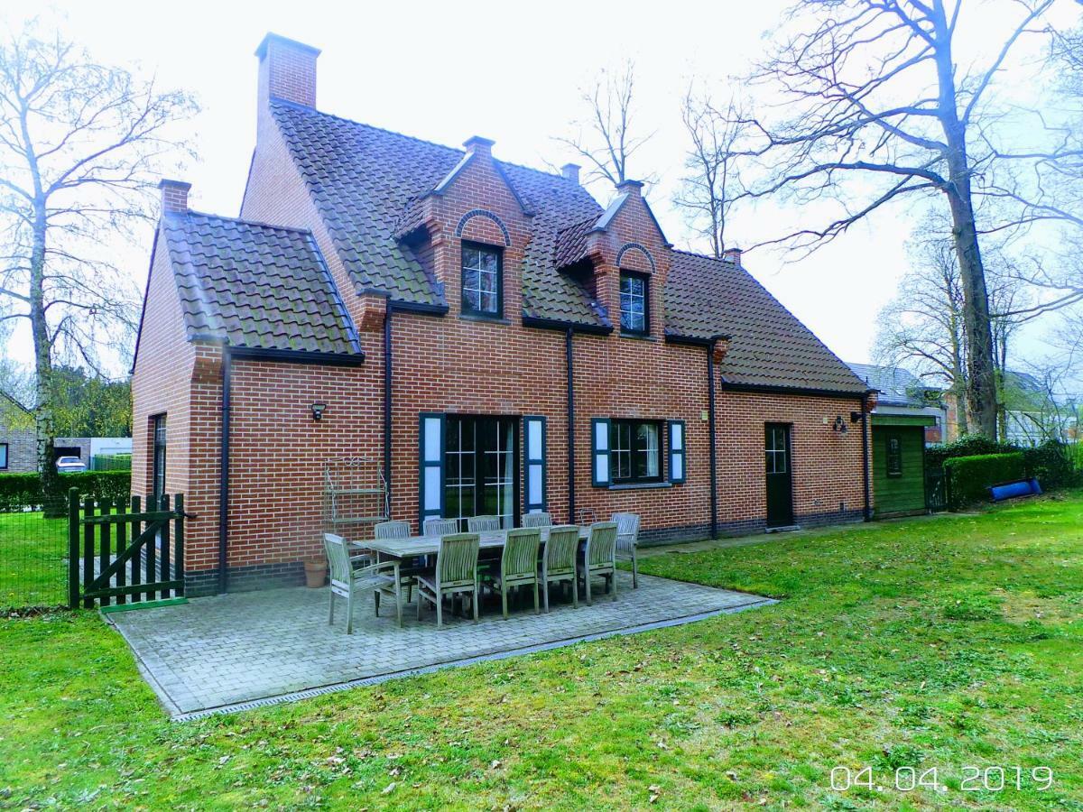 Villa De Ruiter Waasmunster Esterno foto